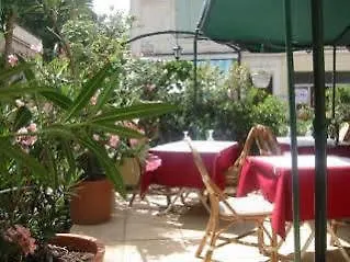 Hotel Le Relais De Poste Arles Centre Historique