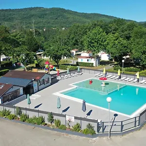 https://camping-du-lac-foix.midi-pyreneeshotels.com