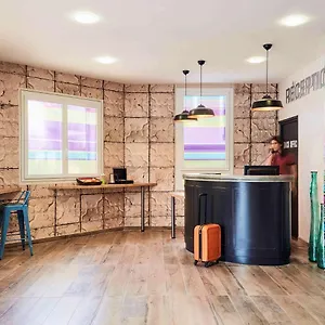Ibis Styles Rooftop&spa Francia
