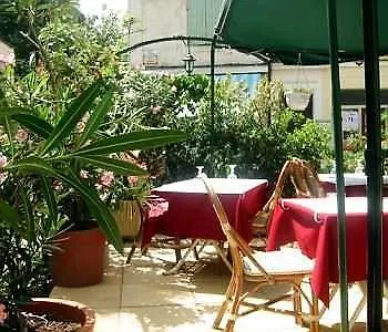 Hotel Le Relais De Poste Arles Centre Historique