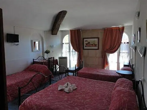 Hotel Le Relais De Poste Arles Centre Historique 2*,